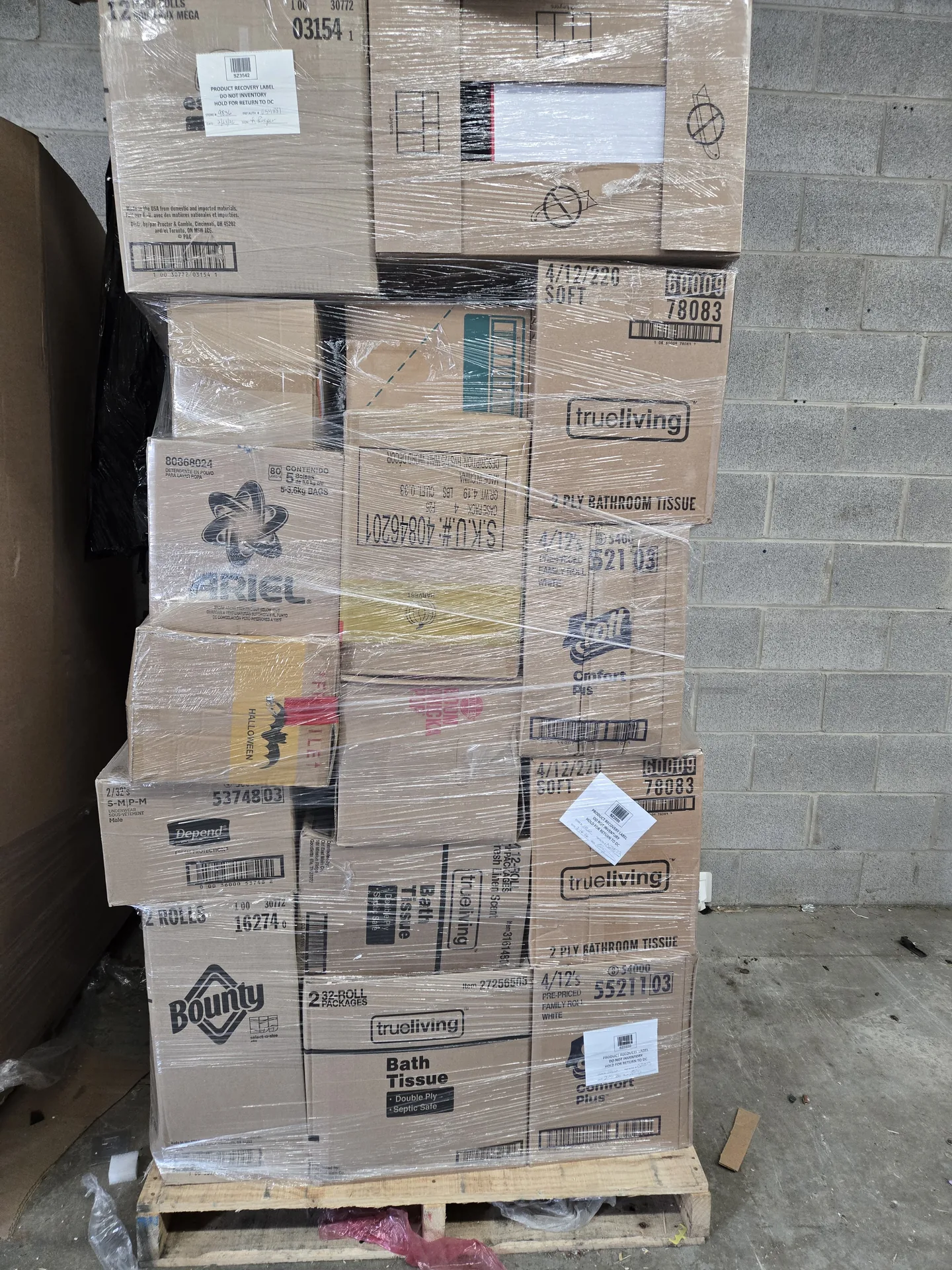 Dollar General — wholesale liquidation pallet photo