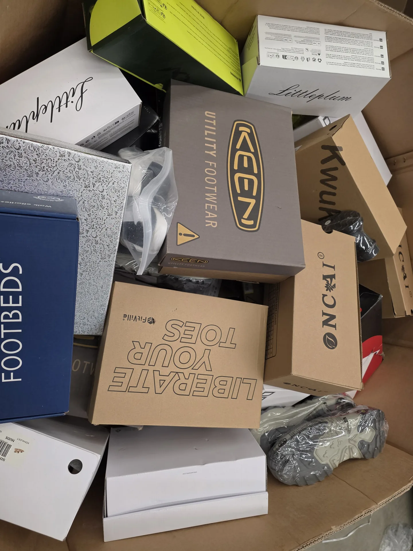 AMZ Shoes Pallet — wholesale liquidation pallet photo