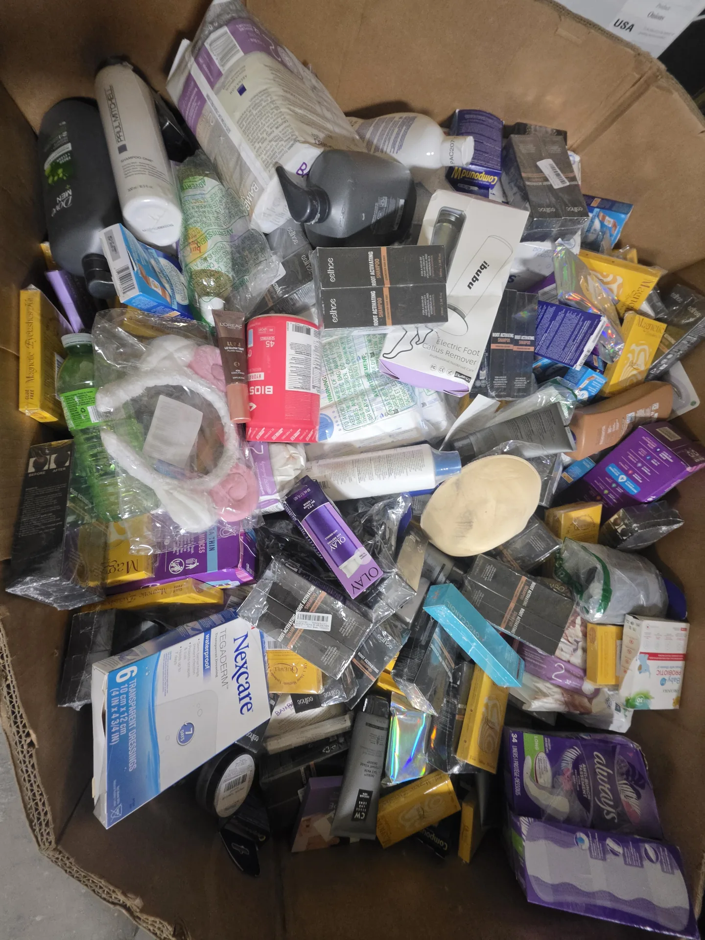 AMZ Health & Beauty — wholesale liquidation pallet photo